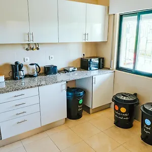  Hostel Help Yourself - Restelo Portugal