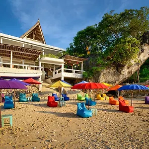 the-point-beach-front-balangan.hotelsseminyak.net/